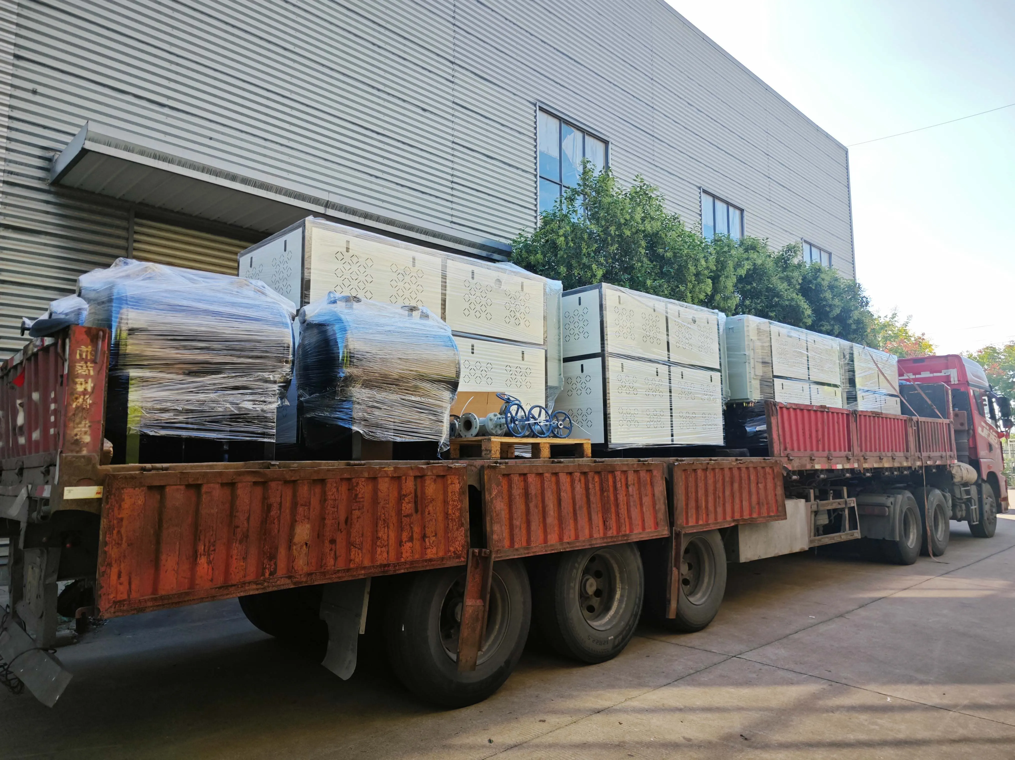 Four 180KW explosion-proof thermal oil furnace electric heaters are delivered