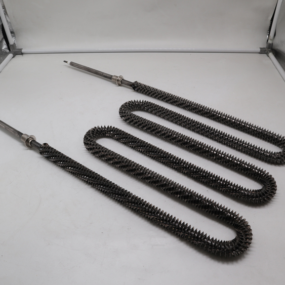 Finned tubular heating element