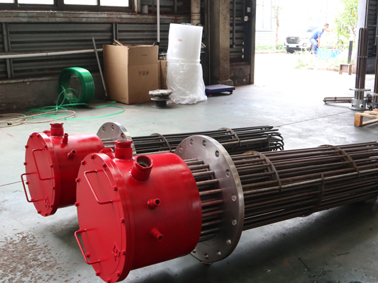 Flange heating element