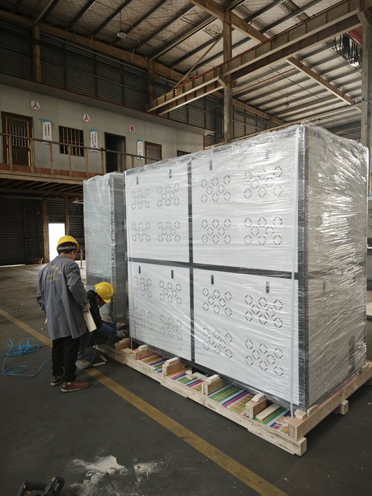 Thermal oil furnace electric heater